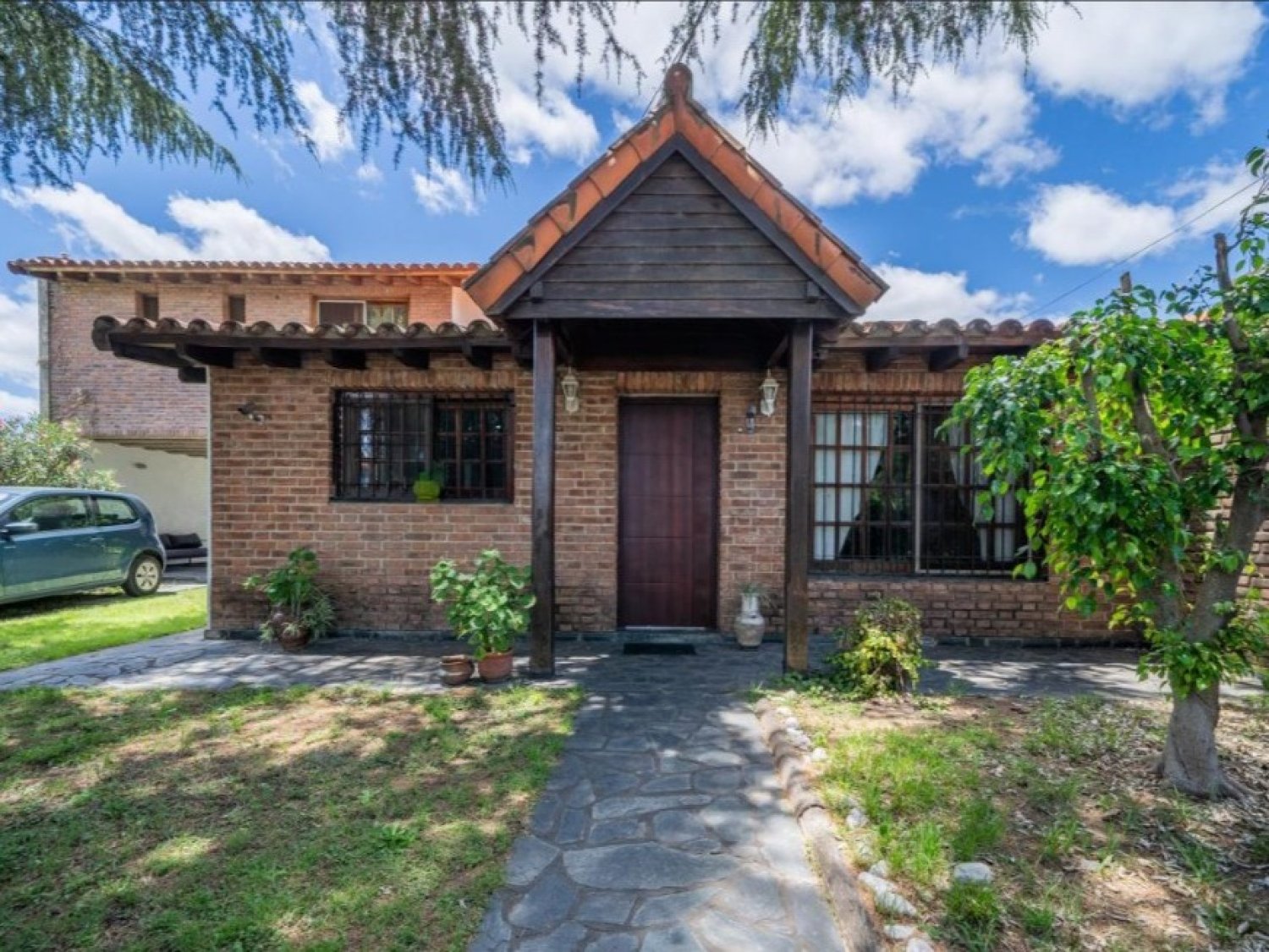 Barrio Uno - Ezeiza - Toribio Achával