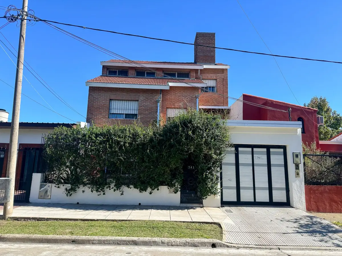 Lomas de Zamora - Toribio Achával